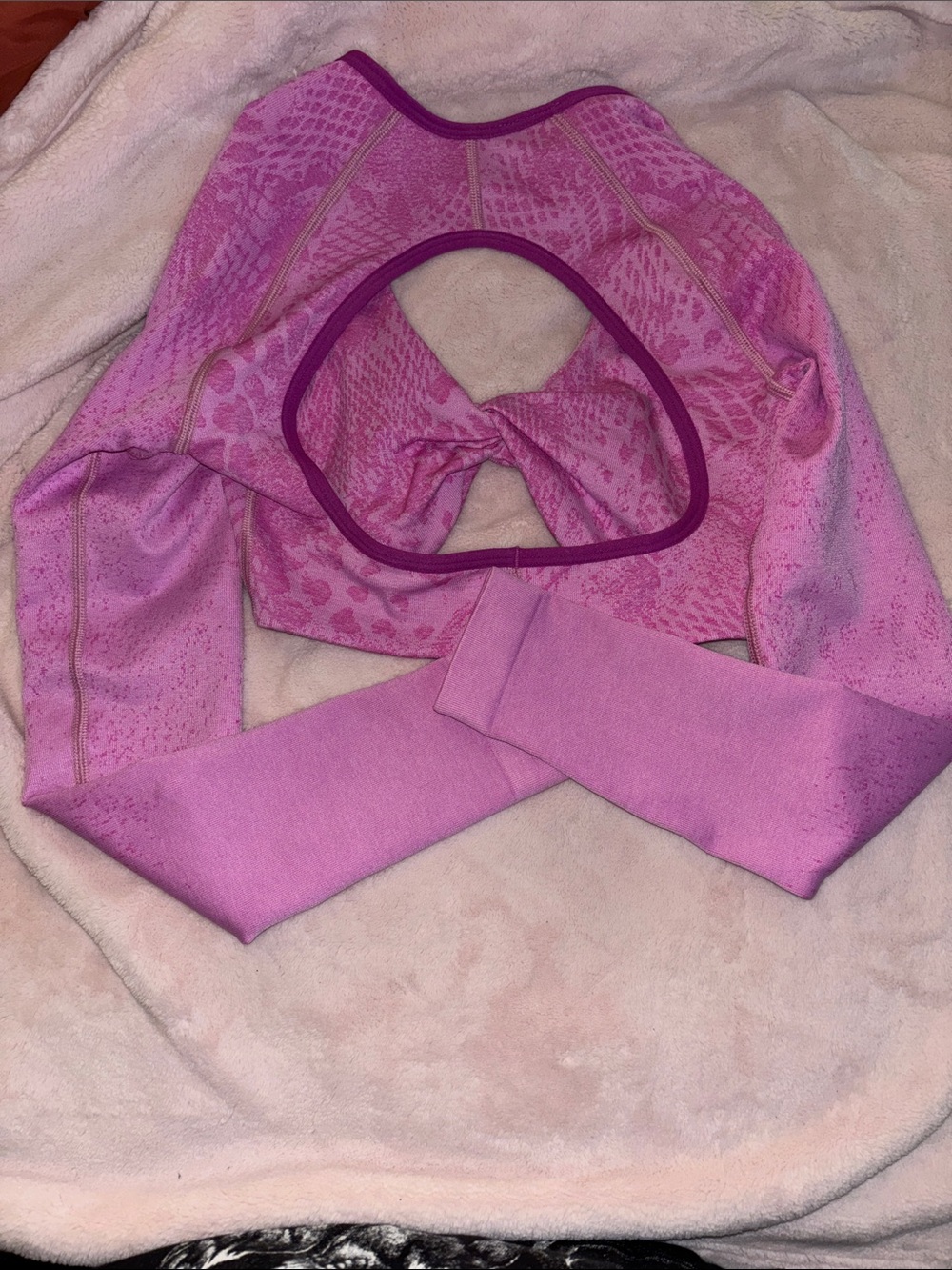 Gymshark Pink Twist-Front Long Sleeve Sports Bra - Picture 2 of 2